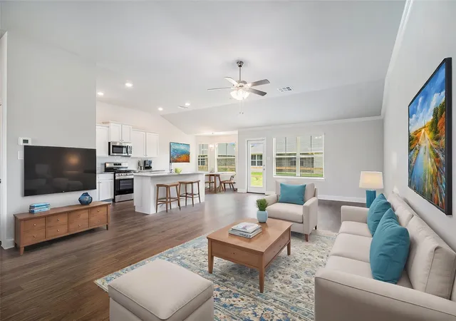 Photo 2 of Single family home for sale at 4325 Leslies Way, Dickinson, TX 77539 | MLS# 96200316 | Listing updated on 2026-09-19