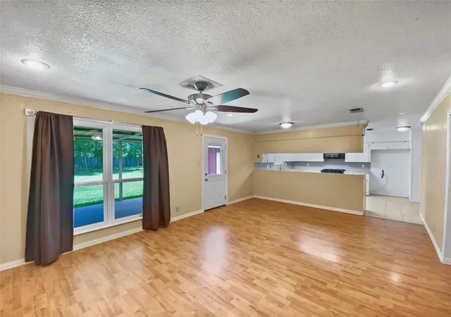 5th image of 516 Dwyer St, Angleton, TX 77515 | MLS# 95788664