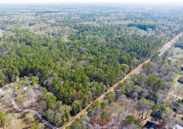 3rd image of 6698 Pine Shadows Rd, Cleveland, TX 77328 | MLS# 63073186