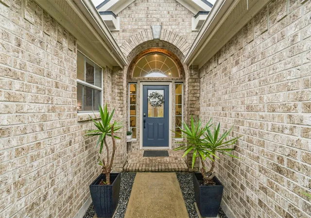 1st image of 3536 Bayou Forest Dr, La Porte, TX 77571 | MLS# 38026236