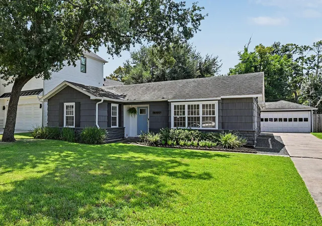 Photo 1 of Sale Pending at 6223 Linton Rd, Houston, TX 77008 | MLS# 39520162 | Listing updated on 2026-09-09