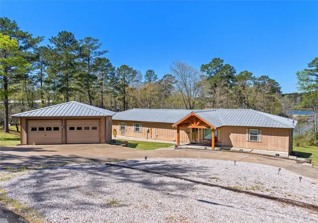 4th image of 286 Lynwood, Burkeville, TX 75932 | MLS# 92825030