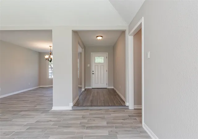 4th image of 1304 Piney Woods Dr, Friendswood, TX 77546 | MLS# 81737551
