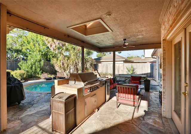 Photo 3 of Single family home for sale at 6726 Seinfeld Ct, Houston, TX 77069 | MLS# 75534696 | Listing updated on 2026-06-27
