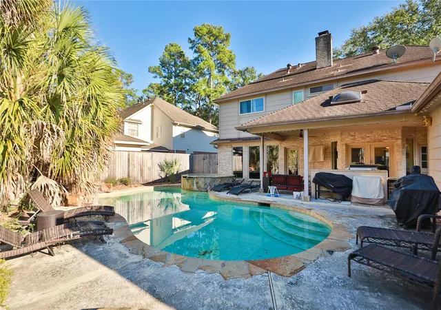 Photo 3 of Single family home for sale at 6726 Seinfeld Ct, Houston, TX 77069 | MLS# 75534696 | Listing updated on 2026-06-27