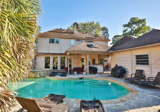 Photo 4 of Single family home for sale at 6726 Seinfeld Ct, Houston, TX 77069 | MLS# 75534696 | Listing updated on 2026-06-27