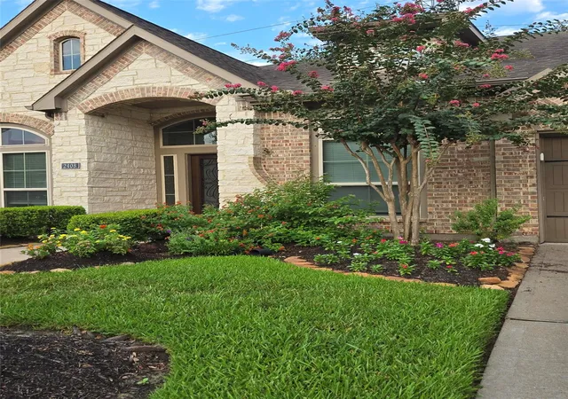 2nd image of 2408 Evening Star Dr, Pearland, TX 77584 | MLS# 88109374