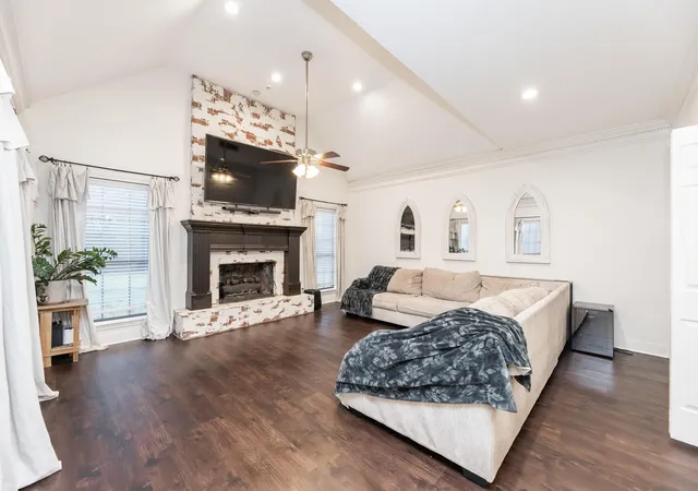 Photo 3 of Single family home for sale at 14102 N Suddley Castle St, Houston, TX 77095 | MLS# 53019273 | Listing updated on 2026-09-10