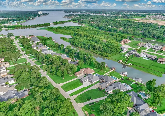 4th image of 11452 Grand Pine Dr, Montgomery, TX 77356 | MLS# 15059887
