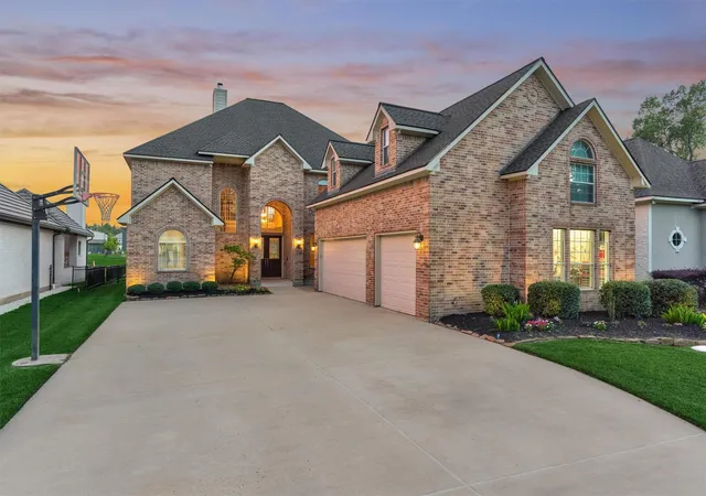 5th image of 11452 Grand Pine Dr, Montgomery, TX 77356 | MLS# 15059887