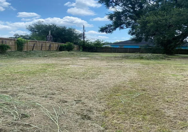 Photo 3 of Land for sale at 1121 Theresa St, Houston, TX 77051 | MLS# 89066112 | Listing updated on 2026-07-21