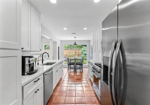 Photo 2 of Sale Pending at 99 S Village Knoll Cir, Spring, TX 77381 | MLS# 29522480 | Listing updated on 2026-09-09
