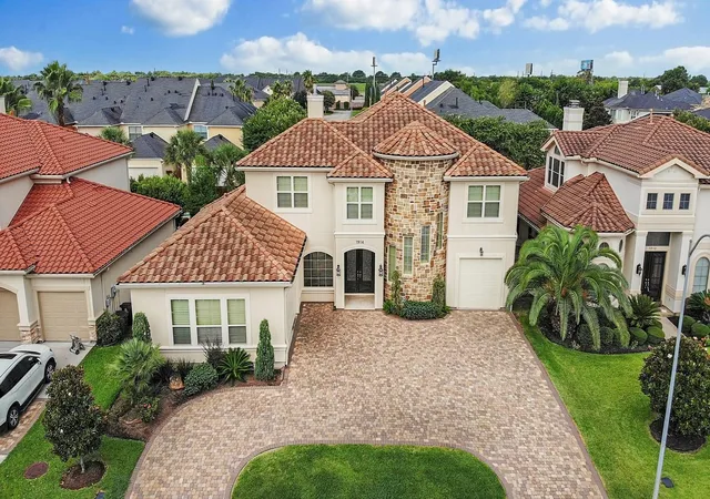 2nd image of 1914 Mystic Arbor Ln, Houston, TX 77077 | MLS# 27324425