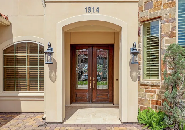 3rd image of 1914 Mystic Arbor Ln, Houston, TX 77077 | MLS# 27324425