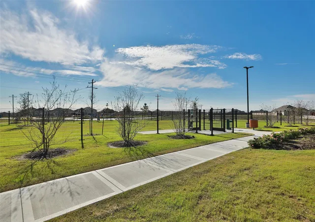 44th image of 1090 Oakhurst Dr, Dayton, TX 77535 | MLS# 28398805