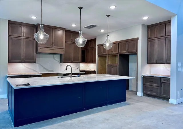 2nd image of 56 James Estates Dr, Fulshear, TX 77441 | MLS# 72107987