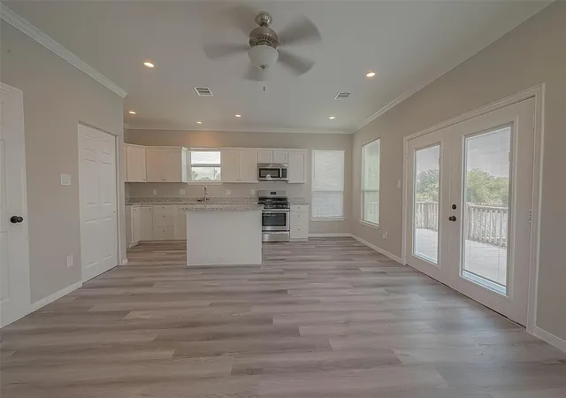 4th image of 2730 Avenue D, Dickinson, TX 77539 | MLS# 74522277