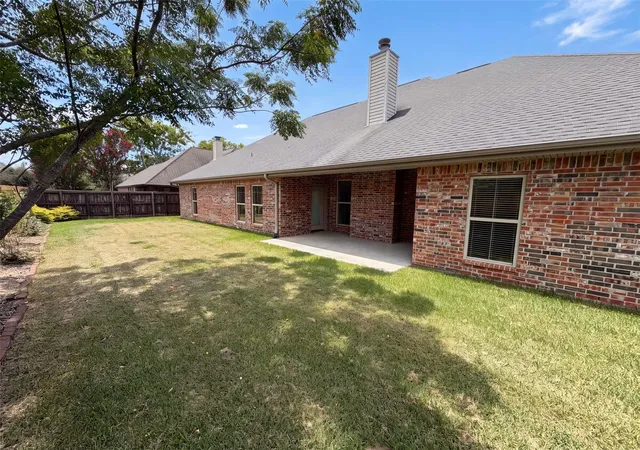 Photo 4 of Single family home for sale at 7945 Laurelwood St, Beaumont, TX 77707 | MLS# 10245892 | Listing updated on 2026-09-17
