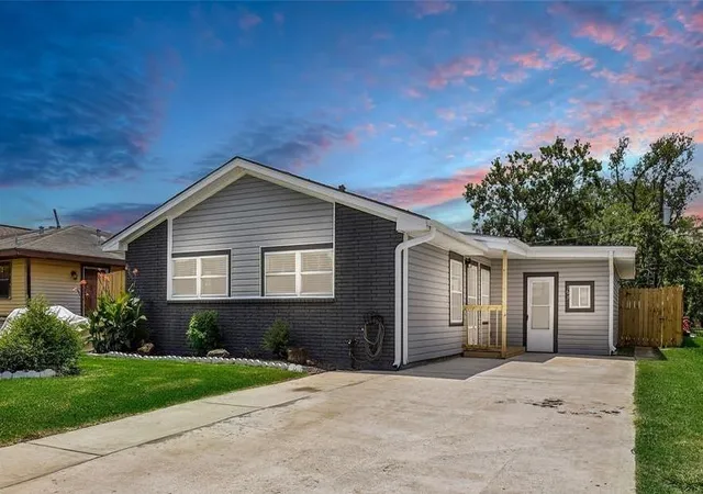 Photo 2 of Single family home for sale at 505 Cypress Ave, Crosby, TX 77532 | MLS# 86921136 | Listing updated on 2026-09-19
