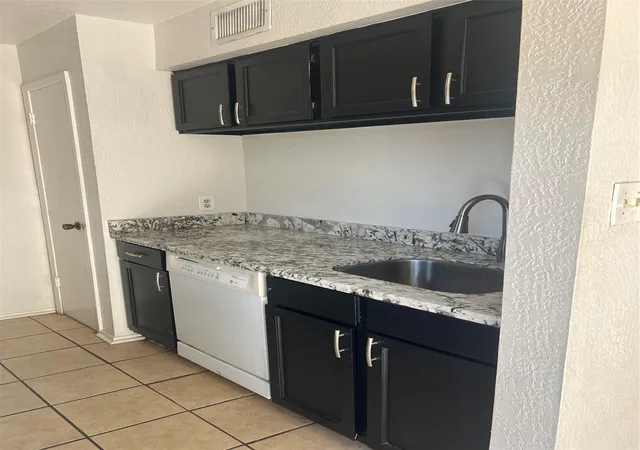 image of 6111 Beverly Hill St #74, Houston, TX 77057 | MLS# 73145124