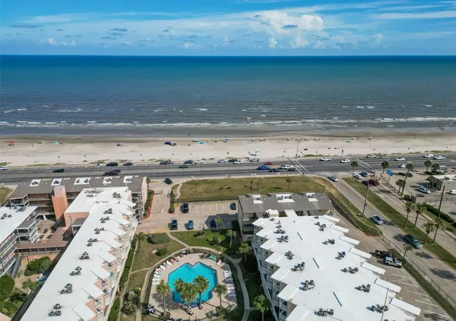 3rd image of 6300 Seawall Blvd #9201, Galveston, TX 77551 | MLS# 83266469
