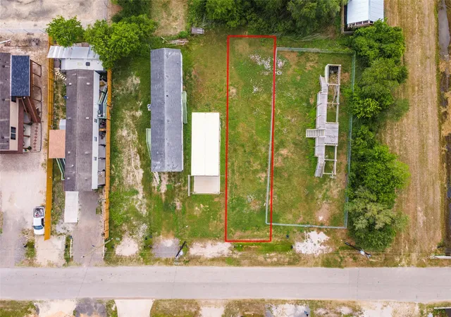 2nd image of 439 16th St, Dickinson, TX 77539 | MLS# 10108322