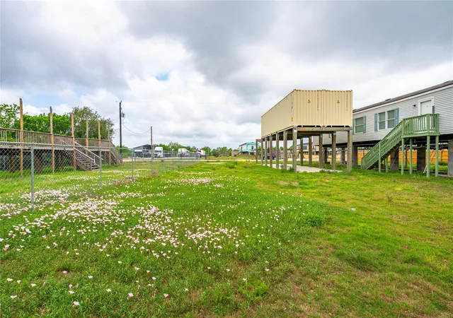 4th image of 439 16Th St, Dickinson, TX 77539 | MLS# 10108322