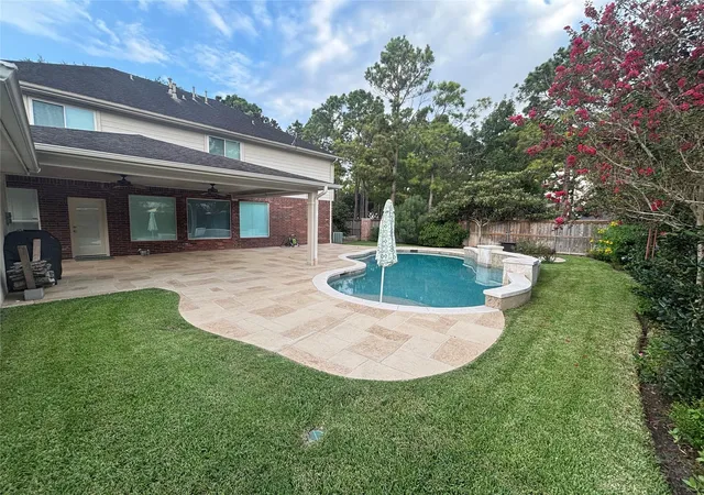 Photo 3 of Sale Pending at 19118 Packerton Ct, Houston, TX 77094 | MLS# 63951567 | Listing updated on 2026-09-04