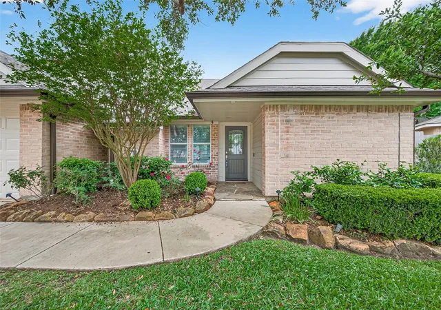 1st image of 903 Sugarfield Ct, Sugar Land, TX 77498 | MLS# 14761177
