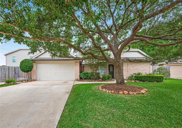 2nd image of 903 Sugarfield Ct, Sugar Land, TX 77498 | MLS# 14761177