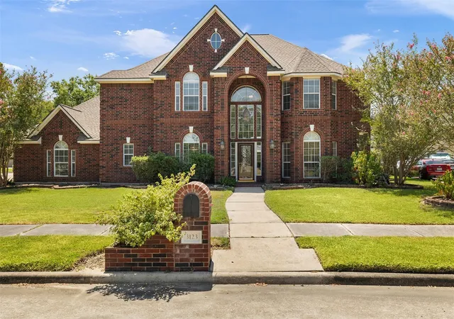 Photo 2 of Single family home for sale at 3123 Wilshire Ln, Baytown, TX 77521 | MLS# 2724599 | Listing updated on 2026-09-11