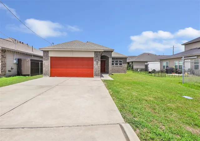 1st image of 36 County Road 5102c, Cleveland, TX 77327 | MLS# 17284542