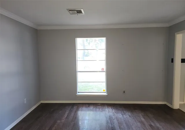 Photo 3 of Single family home for sale at 11918 Holly Stone Dr, Houston, TX 77070 | MLS# 70602499 | Listing updated on 2026-08-28