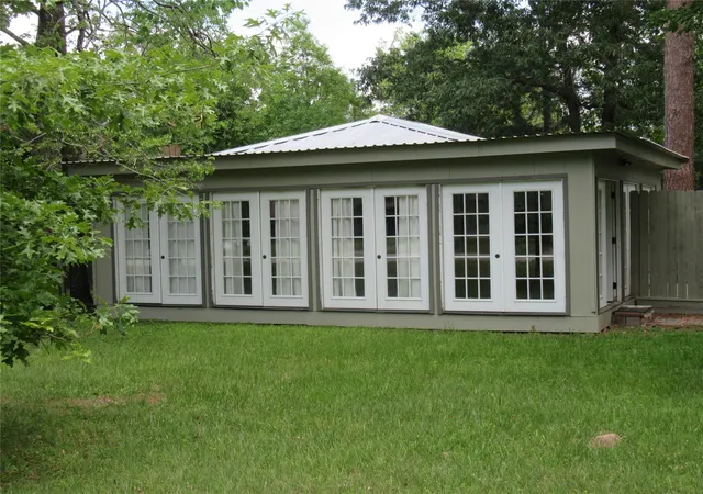 1st image of 184 Hickory Dr, Onalaska, TX 77360 | MLS# 31131984