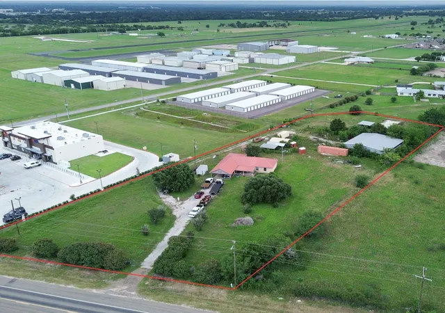 2nd image of 2797 Hwy 105 W, Navasota, TX 77868 | MLS# 38716818