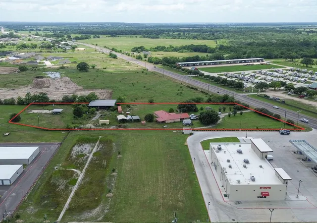 4th image of 2797 Hwy 105 W, Navasota, TX 77868 | MLS# 38716818