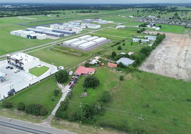5th image of 2797 Hwy 105 W, Navasota, TX 77868 | MLS# 38716818