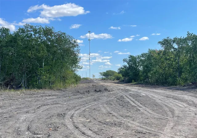 1st image of 280 County Road 470, Palacios, TX 77465 | MLS# 87828792