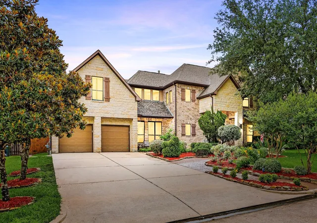 Photo 3 of Single family home for sale at 14242 Mindy Park Ln, Houston, TX 77069 | MLS# 83709193 | Listing updated on 2026-09-17