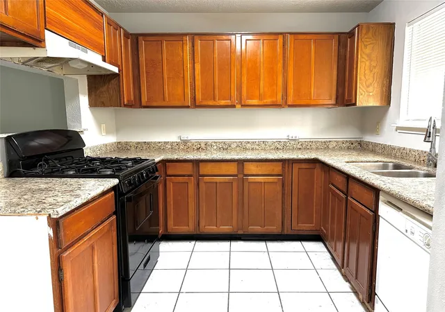 Photo 2 of Sale Pending at 2351 Spring Dusk Ln, Spring, TX 77373 | MLS# 94048923 | Listing updated on 2026-09-09