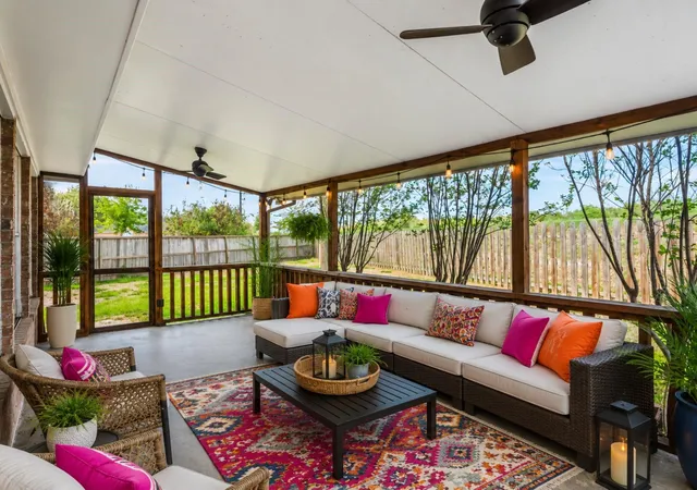 Photo 2 of Single family home for sale at 8823 Saratoga Dr, Sugar Land, TX 77479 | MLS# 71700787 | Listing updated on 2026-10-06