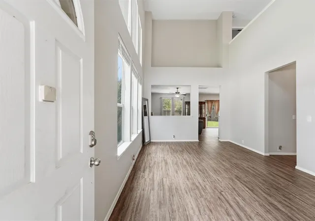 4th image of 2903 Edgewick Elm St, Fresno, TX 77545 | MLS# 7931582