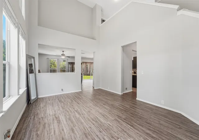 5th image of 2903 Edgewick Elm St, Fresno, TX 77545 | MLS# 7931582