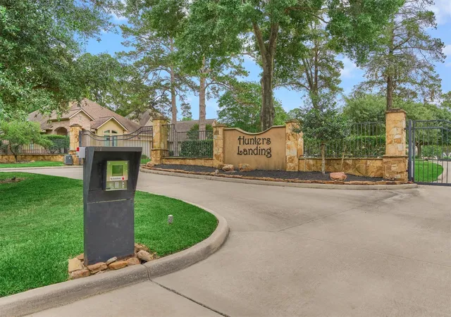 Photo 2 of Single family home for sale at 11130 Hunters Landing, Montgomery, TX 77356 | MLS# 68942155 | Listing updated on 2026-09-19