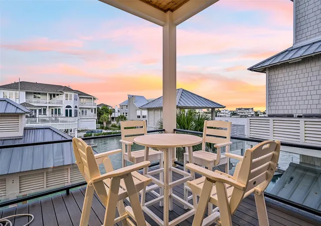 Photo 4 of Single family home for sale at 3430 Treasure Cir, Galveston, TX 77554 | MLS# 65048300 | Listing updated on 2026-07-27