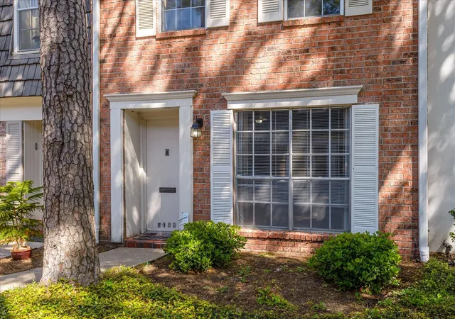 3rd image of 1425 Springrock Ln Ln, Houston, TX 77055 | MLS# 17522829