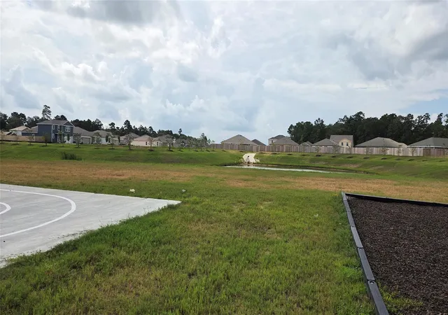 18th image of 10481 Sugar Mill Dr, Conroe, TX 77306 | MLS# 90143839