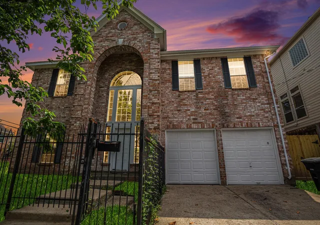 Photo 1 of Single family home for sale at 5001 Jackson St, Houston, TX 77004 | MLS# 2880605 | Listing updated on 2026-07-05