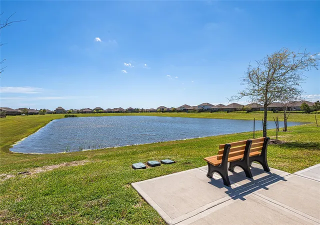 Homes for sale in La Marque, TX | 736 Scenic Lake Dr, La Marque, TX 77568 | MLS# 85315637