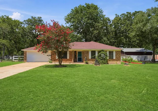 Photo 31 of Single family home for sale at 39 Wood Lodge Dr, Huntsville, TX 77320 | MLS# 97306298 | Listing updated on 2026-07-15